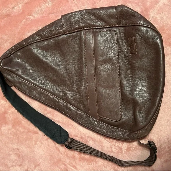 LL Bean Brown Leather Sling AmeriBag - Picture 2 of 14